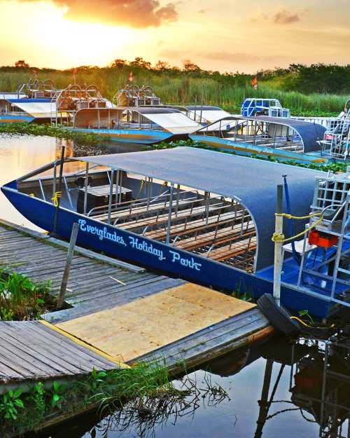 Everglades Holiday Park Airboats